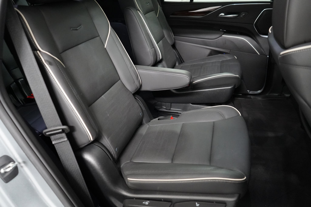 Used 2023 Cadillac Escalade Premium Luxury w/ LPO, Radiant Package AWD/4WD image 23