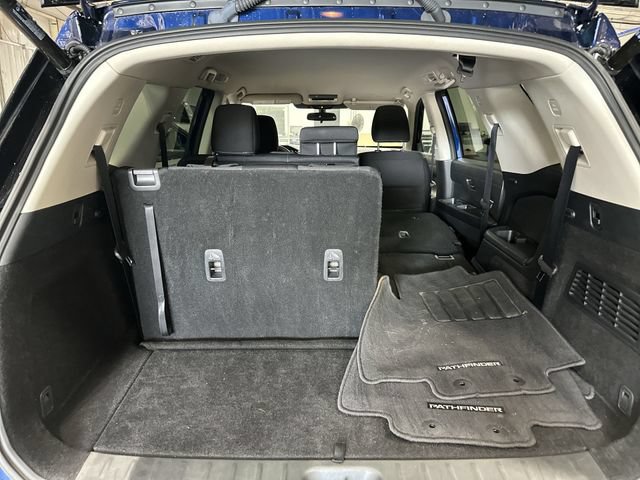 Used 2025 Nissan Pathfinder SV FWD image 26