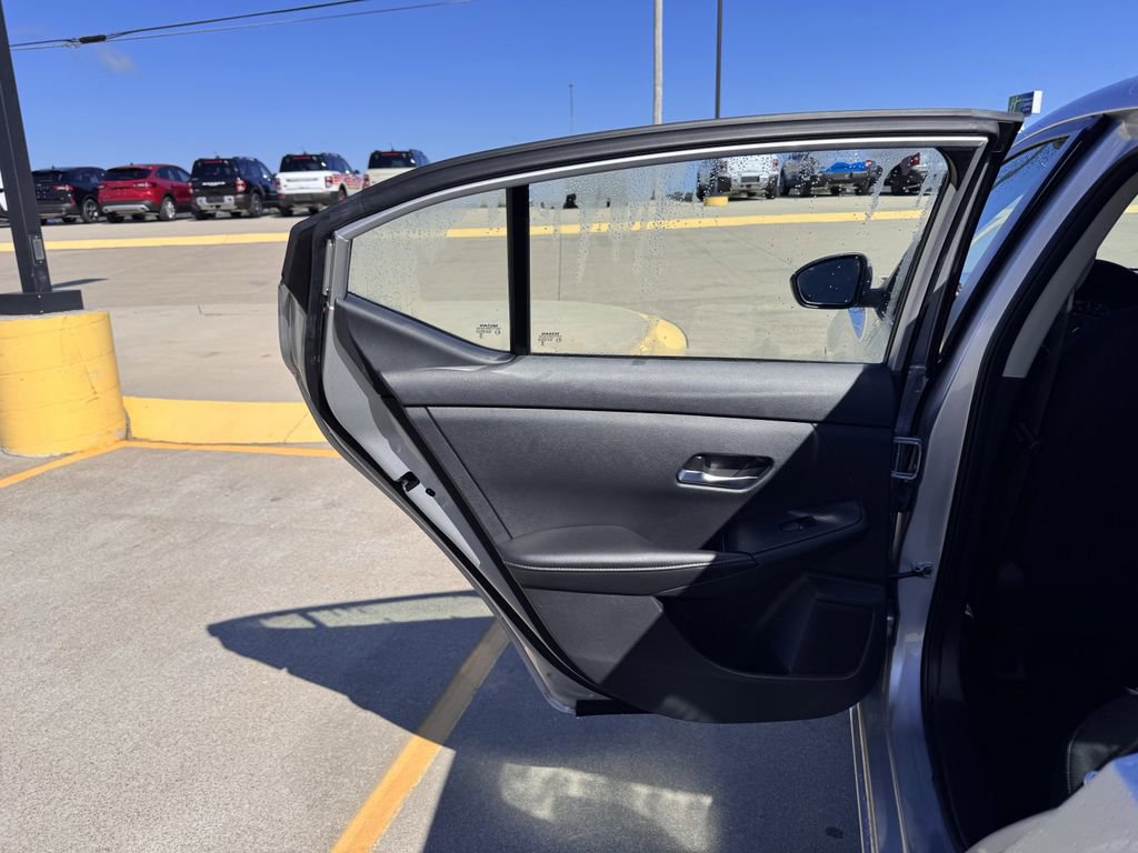 Used 2023 Nissan Sentra SV FWD image 25