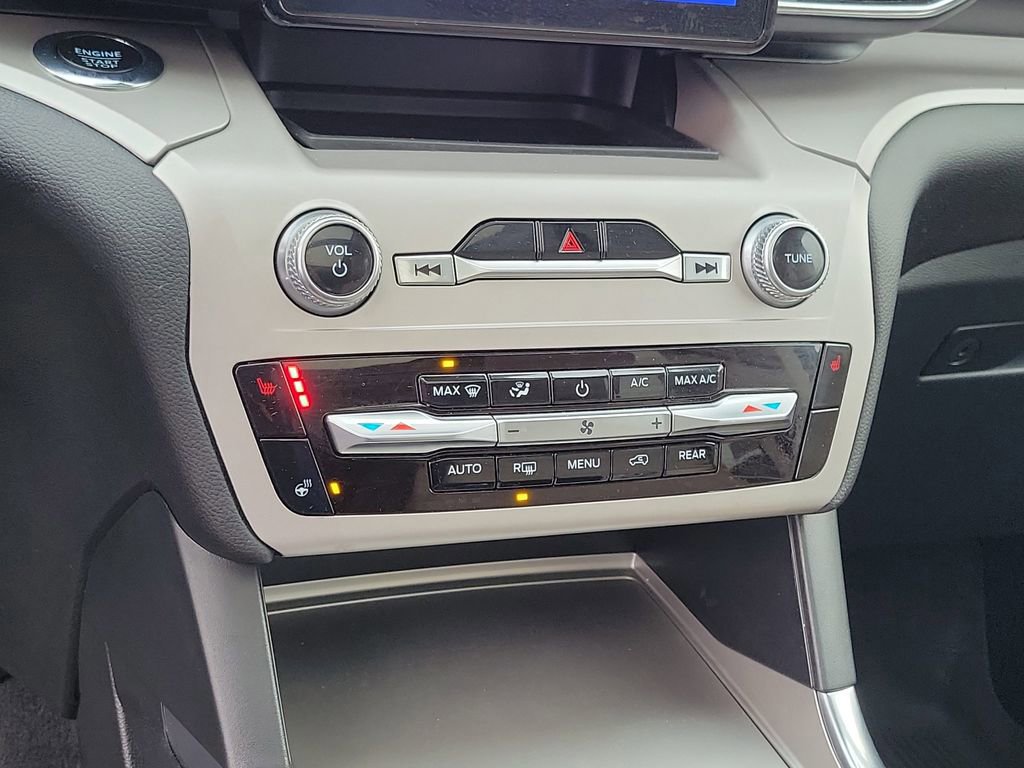 Certified 2023 Ford Explorer XLT w/ Equipment Group 202A image 28