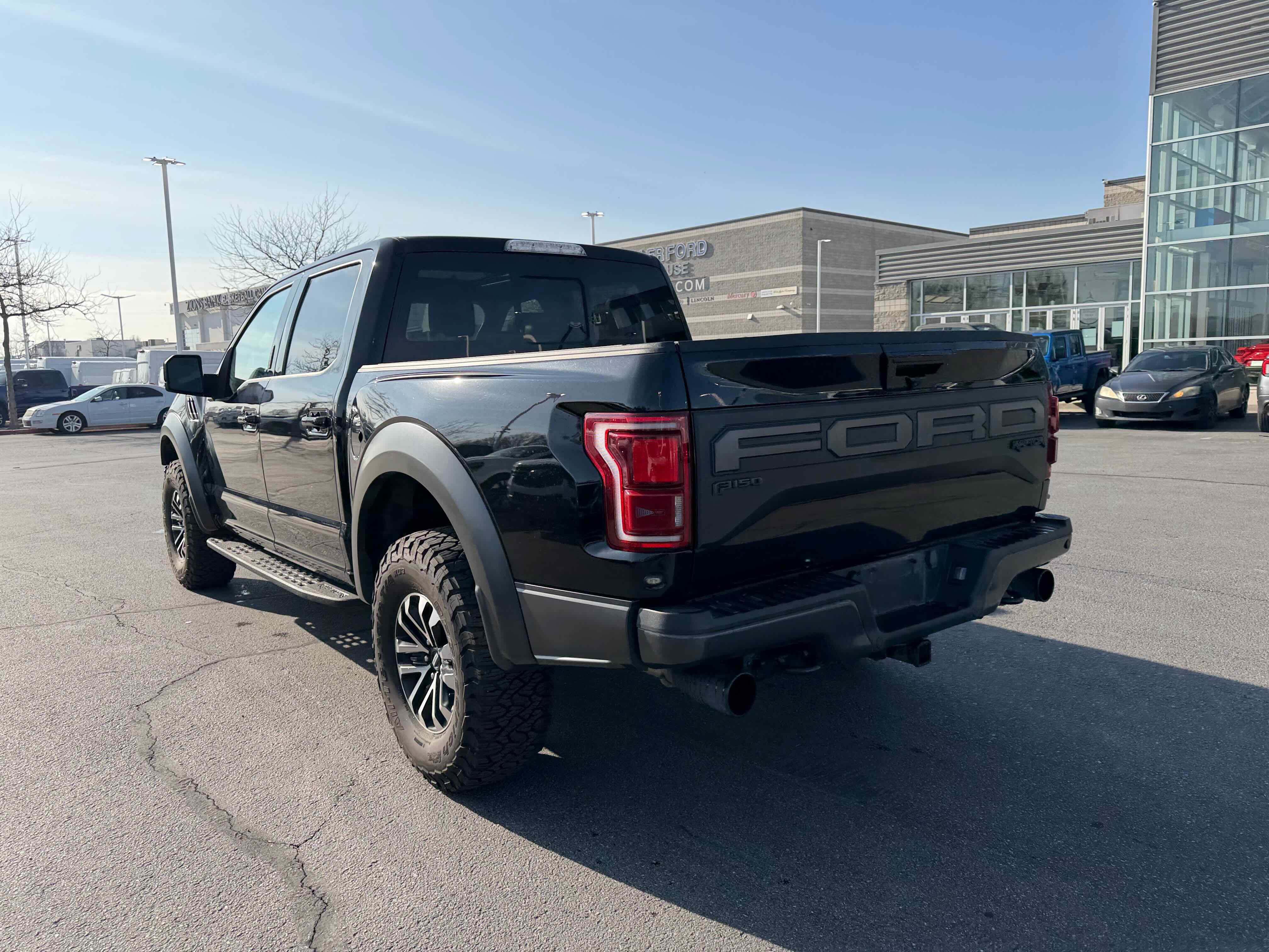 Certified 2020 Ford F150 Raptor w/ Equipment Group 802A Luxury image 4