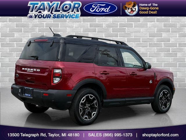Certified 2025 Ford Bronco Sport Outer Banks AWD/4WD image 3