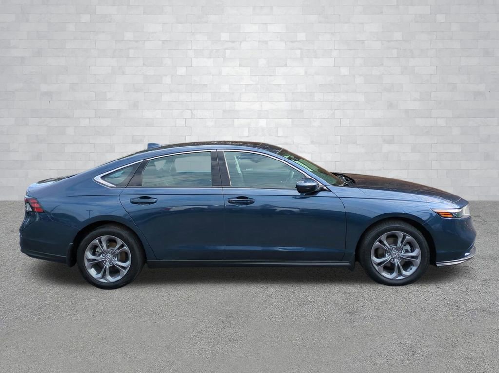 Used 2024 Honda Accord EX image 6