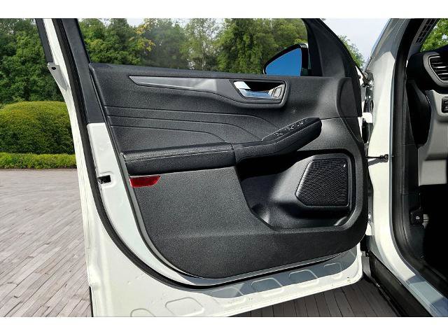 Certified 2024 Ford Escape SE FWD image 20