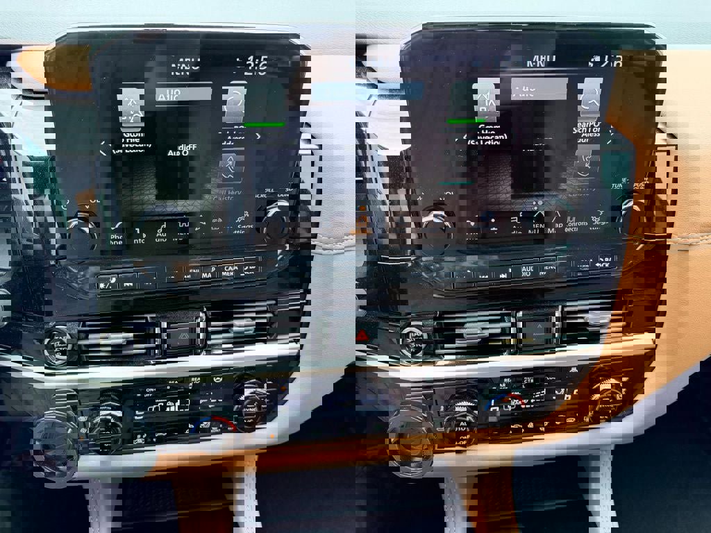 Used 2024 Nissan Pathfinder Platinum w/ Cargo Package image 32