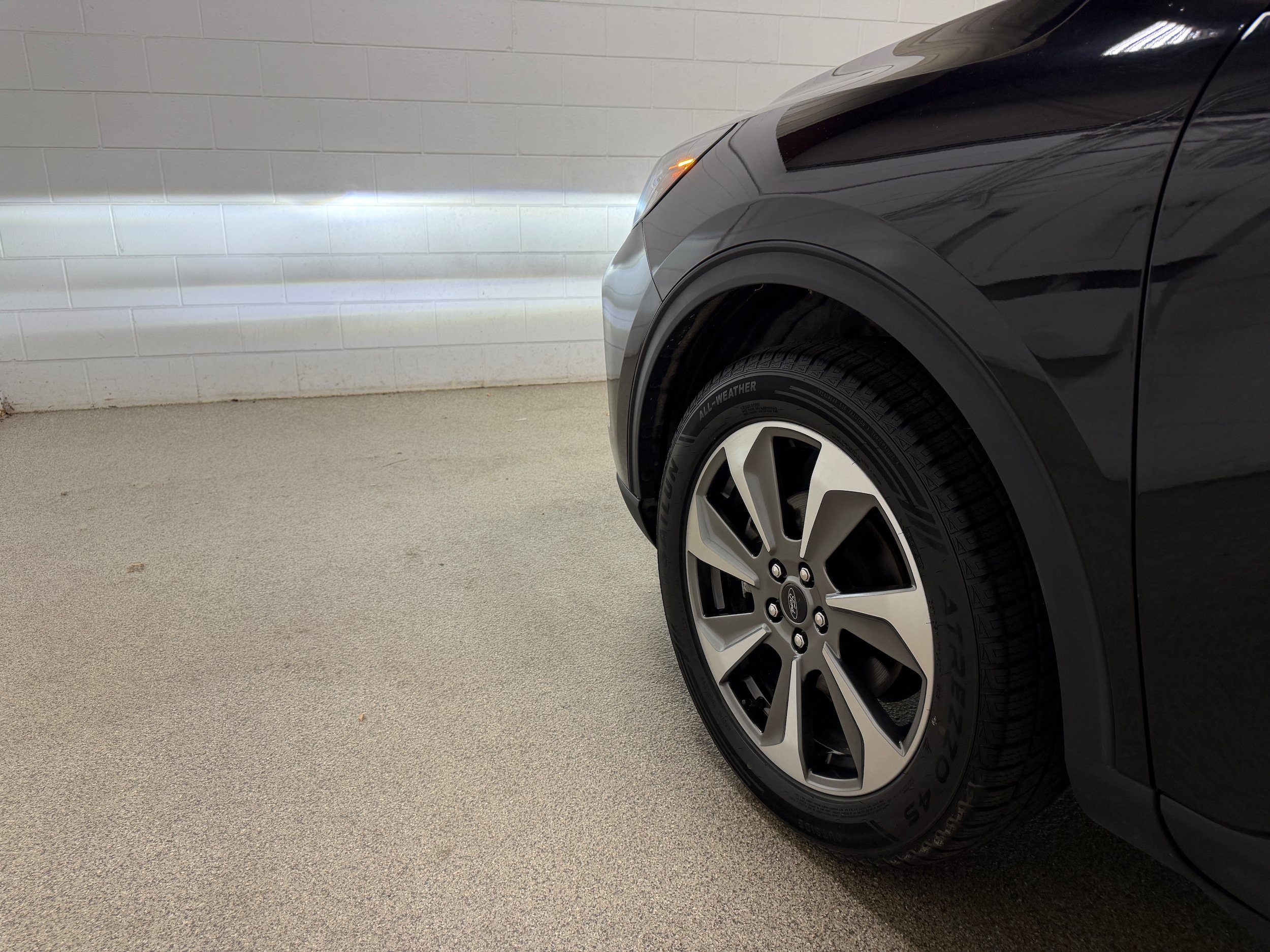 Certified 2024 Ford Escape Platinum AWD/4WD image 34