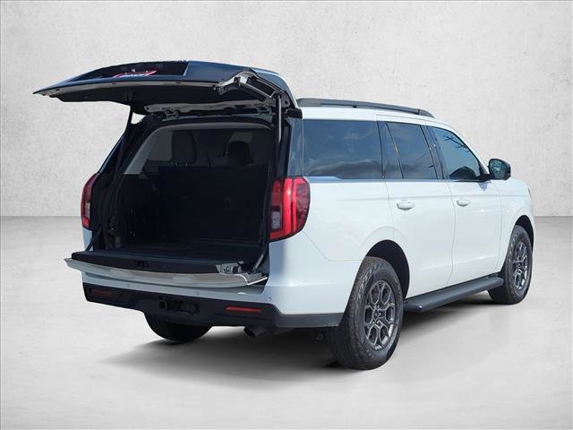 Certified 2025 Ford Expedition Active RWD image 4