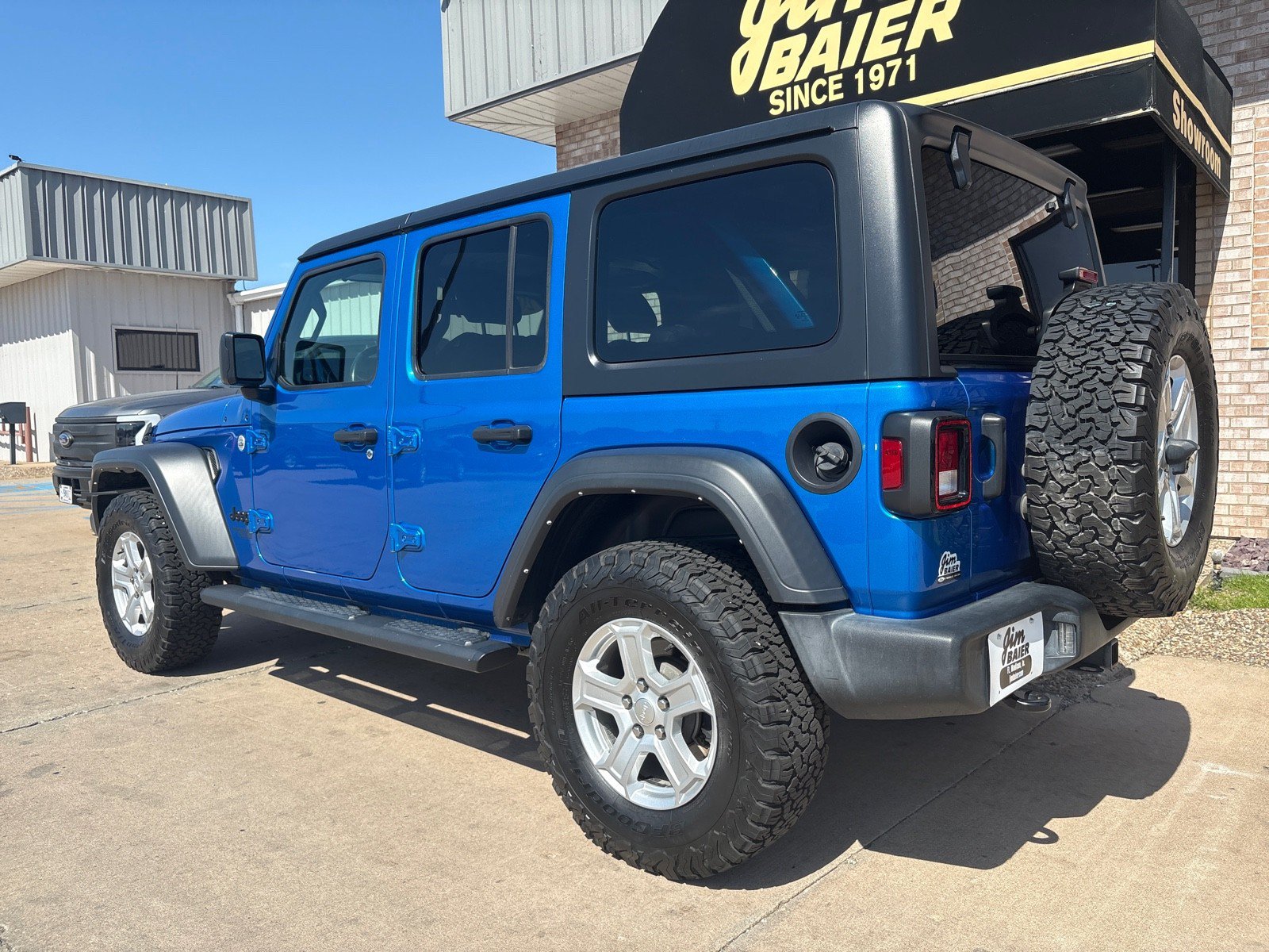 Used 2021 Jeep Wrangler Unlimited Sport AWD/4WD image 11