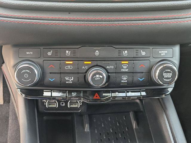 Used 2025 Dodge Durango R/T AWD/4WD image 23