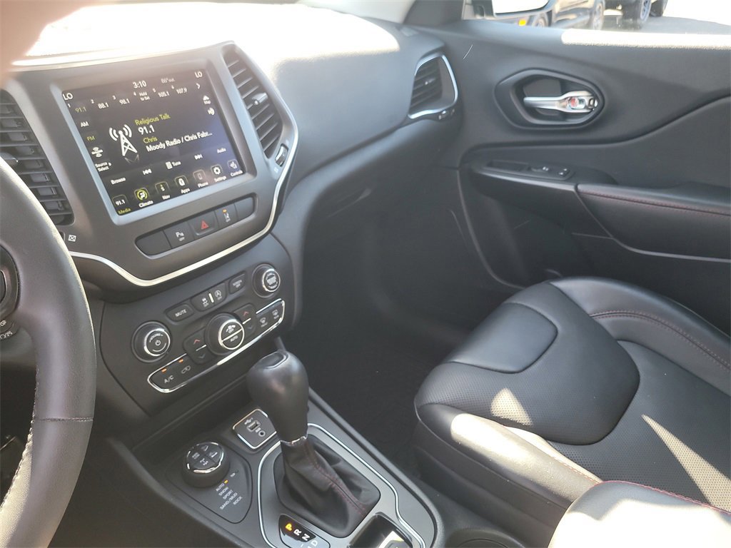 Used 2022 Jeep Cherokee Trailhawk w/ Sun, Sound & Nav Group image 21