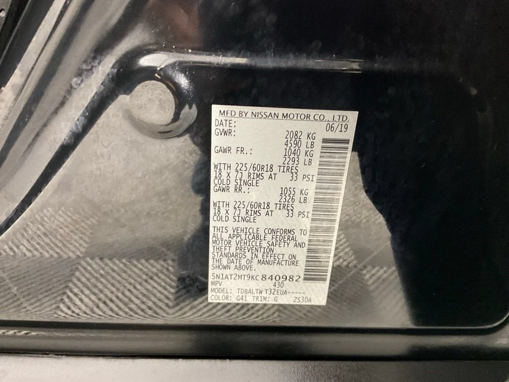 Used 2019 Nissan Rogue SV w/ Premium Package FWD image 27