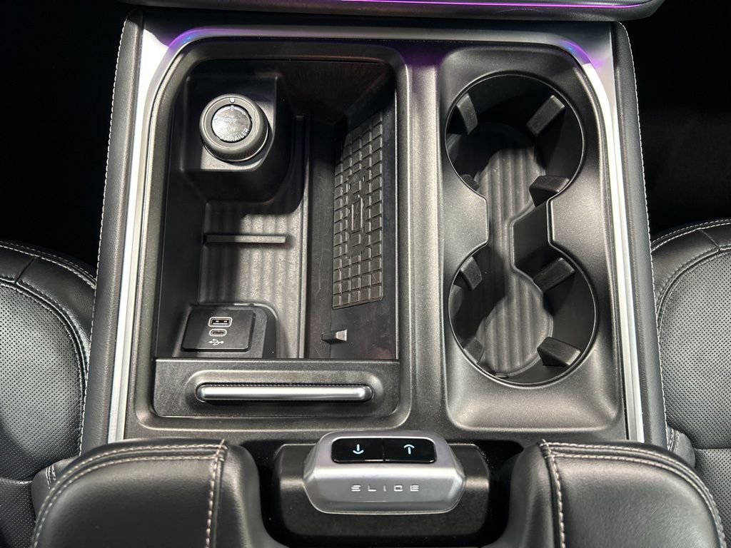 Certified 2025 Ford Expedition Platinum image 23