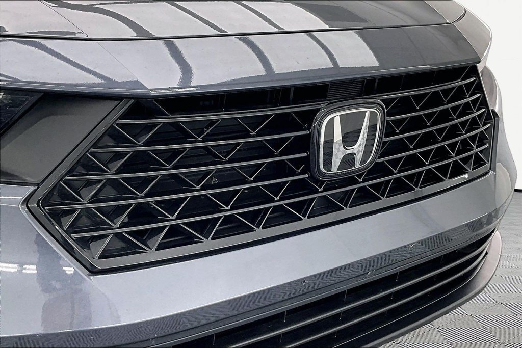 Used 2025 Honda Accord LX image 28