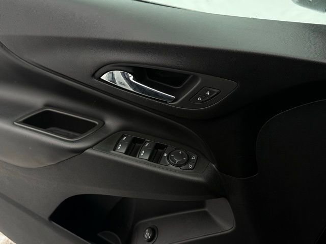 Used 2020 Chevrolet Equinox LT w/ Driver Convenience Package image 24