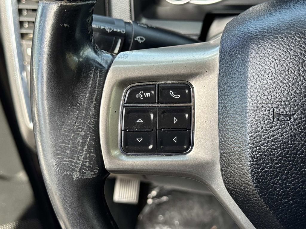 Used 2018 RAM 1500 Laramie w/ Convenience Group image 10