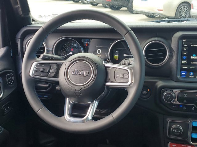 Used 2023 Jeep Wrangler Rubicon image 19