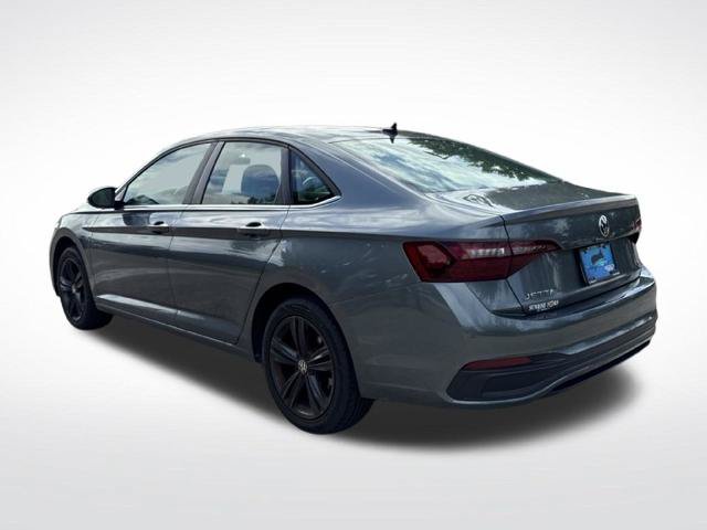 Used 2024 Volkswagen Jetta SE FWD image 7
