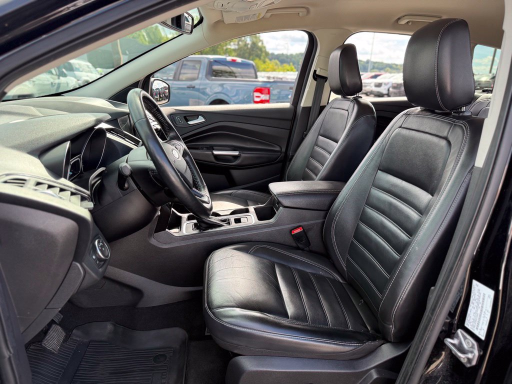 Certified 2019 Ford Escape Titanium AWD/4WD image 12