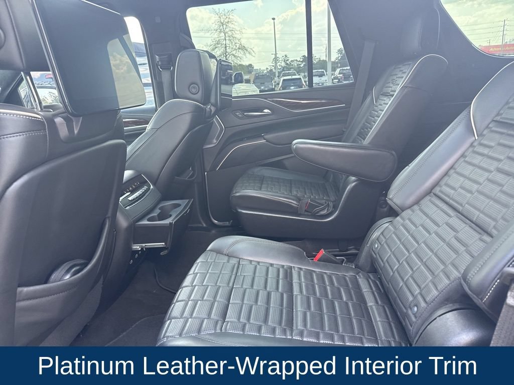 Used 2023 Cadillac Escalade Premium Luxury Platinum AWD/4WD image 16