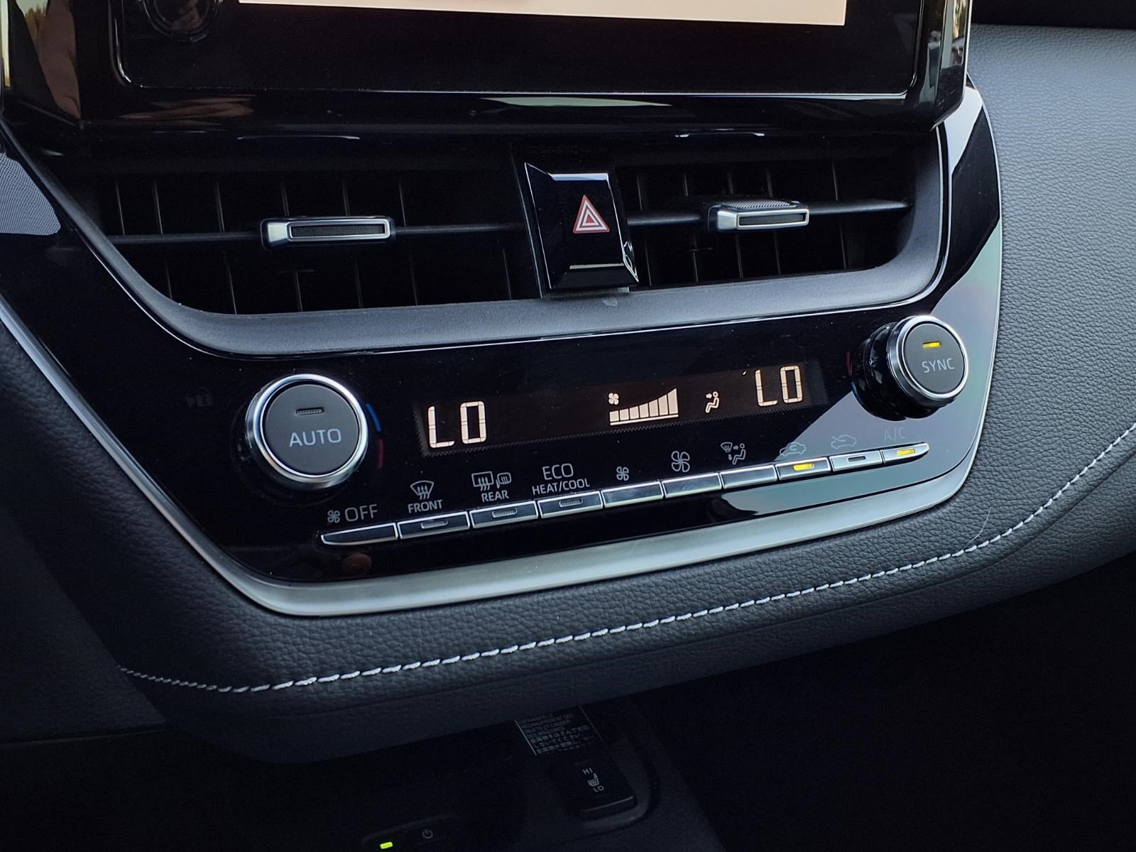 Used 2025 Toyota Corolla XSE FWD image 16