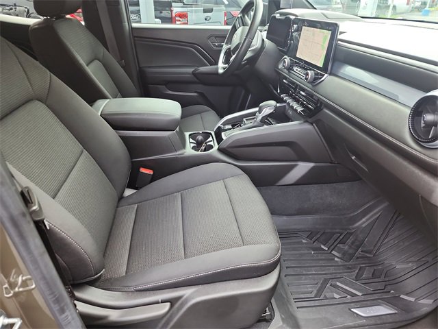 Used 2024 Chevrolet Colorado LT w/ LT Convenience Package image 7