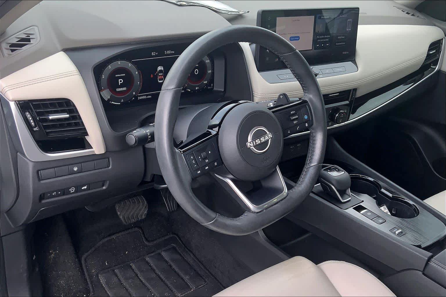 Used 2024 Nissan Rogue SL w/ SL Premium Package FWD image 18
