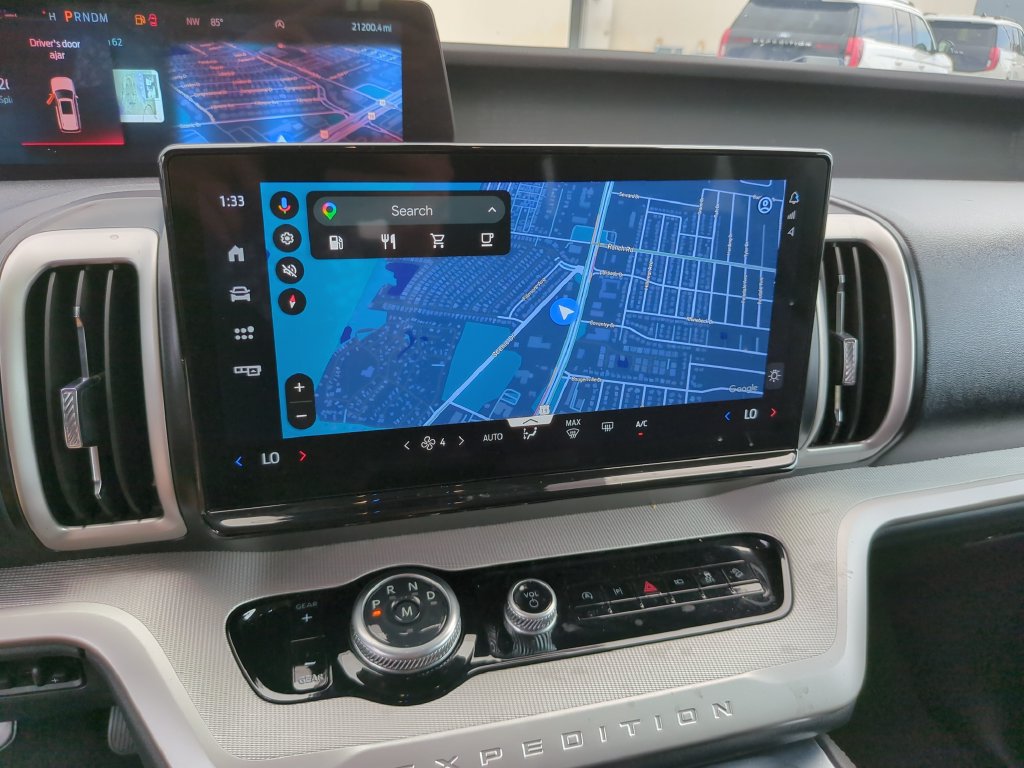 Certified 2025 Ford Expedition Active AWD/4WD image 27