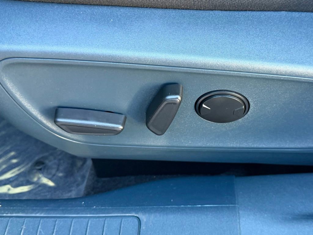 Certified 2024 Ford Maverick XLT w/ XLT Luxury Package image 19