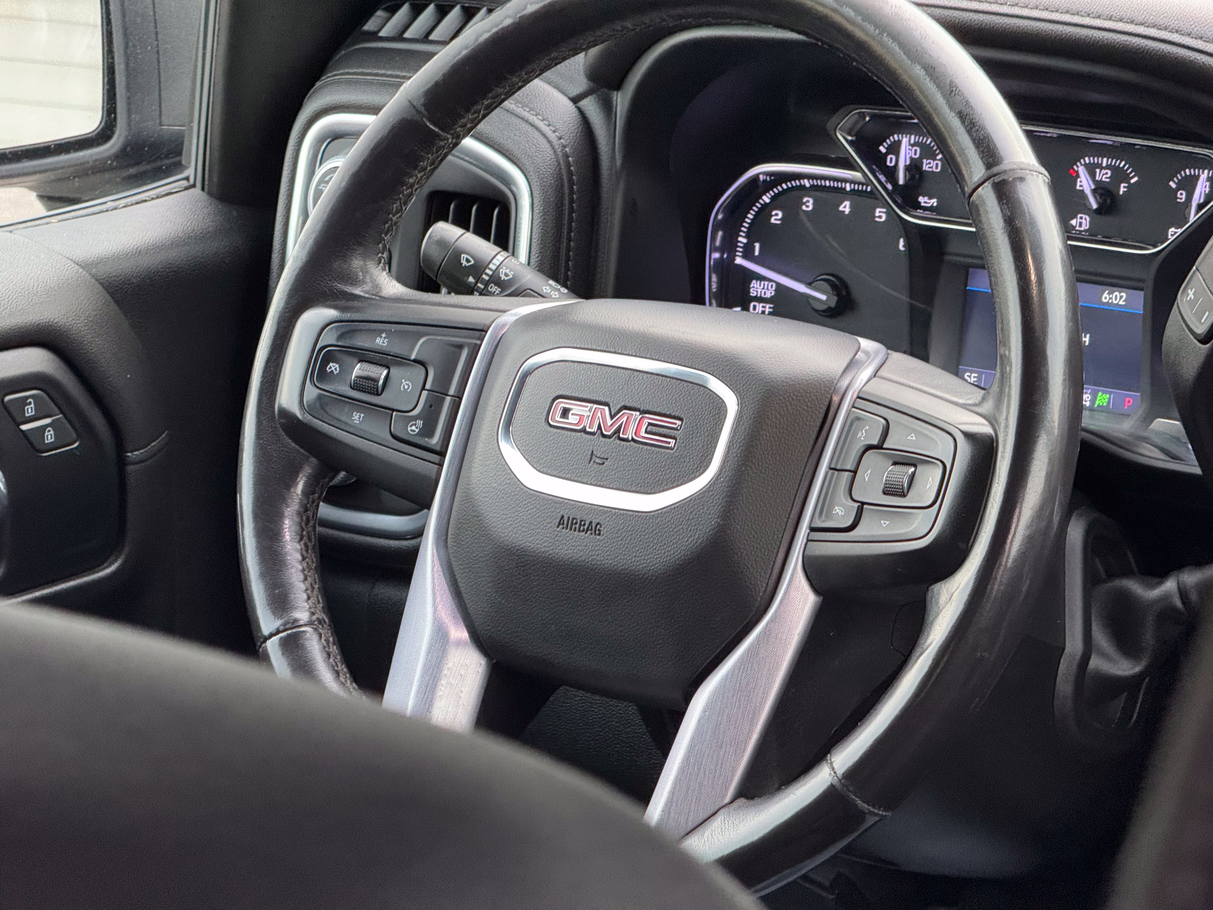 Used 2019 GMC Sierra 1500 SLE w/ SLE Value Package AWD/4WD image 17