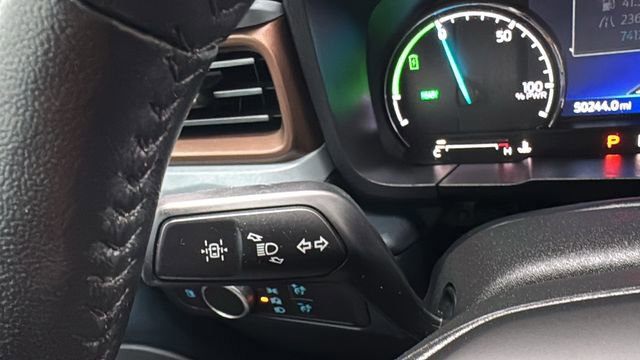 Certified 2022 Ford Maverick Lariat w/ Lariat Luxury Package image 18