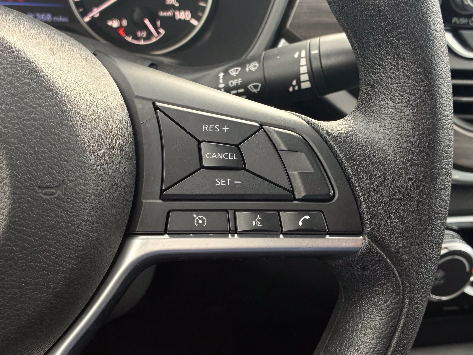 Used 2025 Nissan Altima 2.5 SV FWD image 22