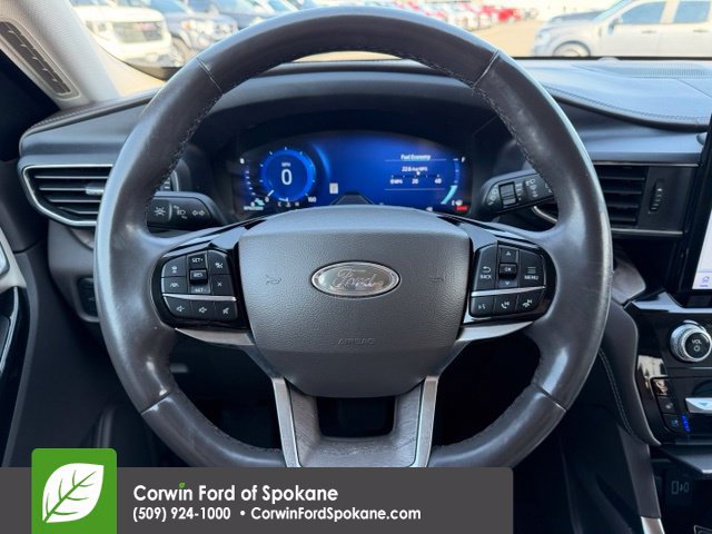 Certified 2022 Ford Explorer Platinum w/ Equipment Group 601A AWD/4WD image 25