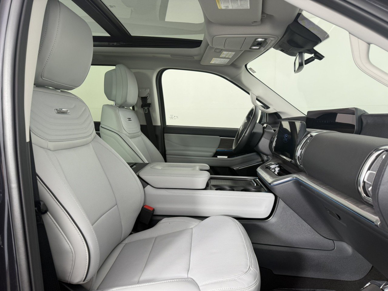 Certified 2026 Ford Expedition Max Platinum w/ Platinum Ultimate Package AWD/4WD image 10