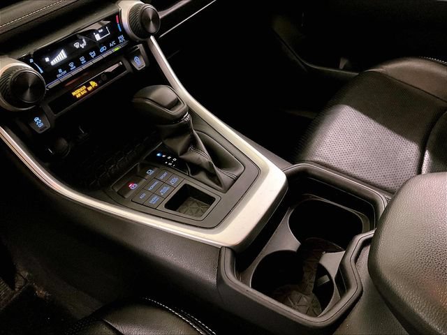 Used 2019 Toyota RAV4 LE w/ All Weather Liner Package AWD/4WD image 16