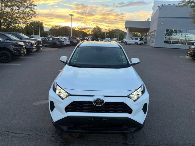 Used 2025 Toyota RAV4 XLE AWD/4WD image 4