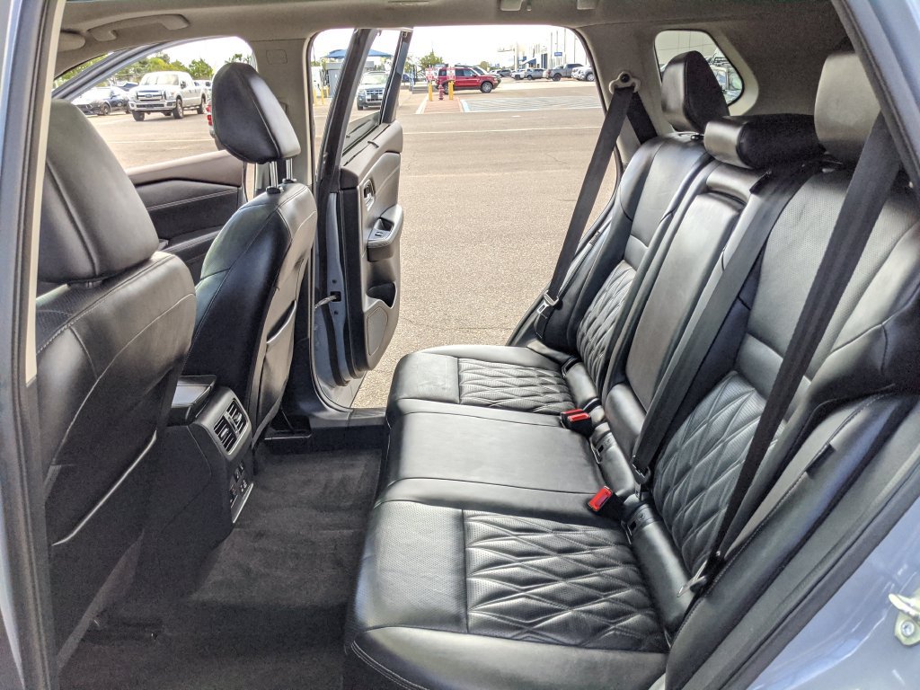 Used 2021 Nissan Rogue Platinum FWD image 17