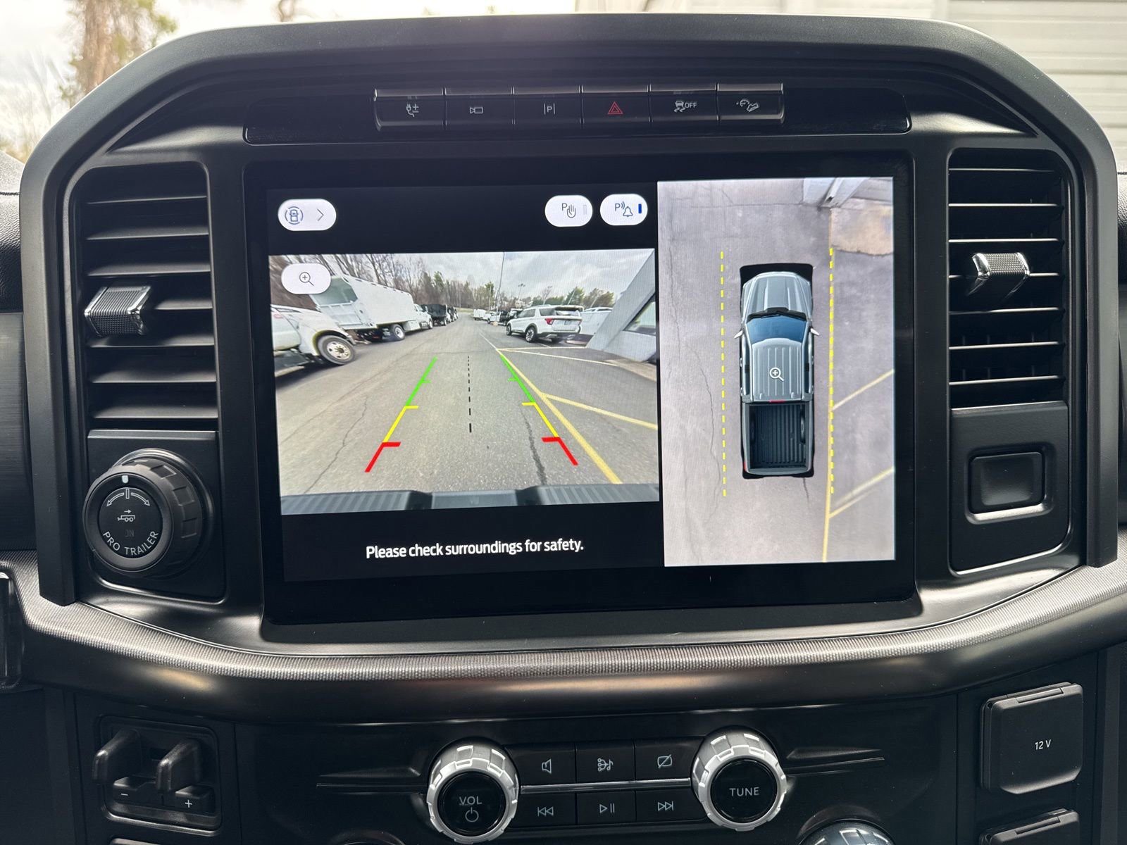 Certified 2024 Ford F150 Lariat w/ FX4 Off-Road Package image 26