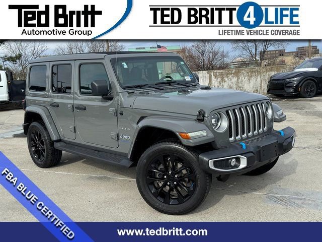 Used 2023 Jeep Wrangler Unlimited Sahara w/ Cold Weather Group image 7