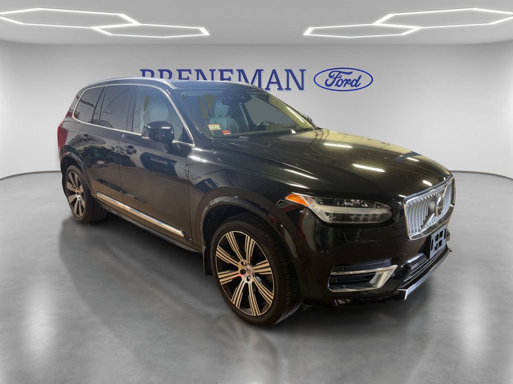 Used 2023 Volvo XC90 B6 Ultimate w/ Protection Package Premier AWD/4WD image 3