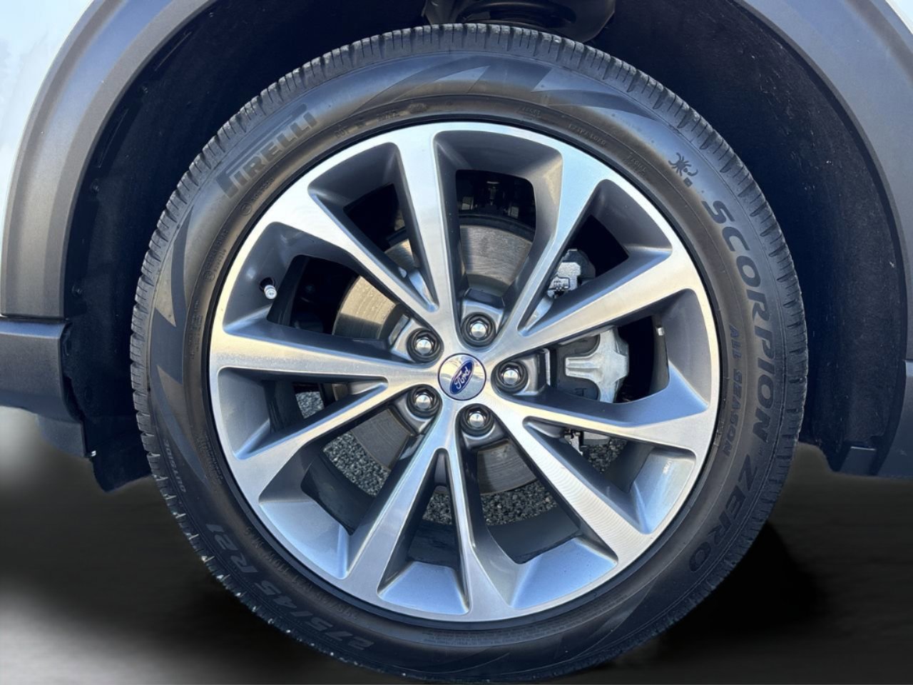 Certified 2025 Ford Explorer Platinum w/ Ultimate Package image 37