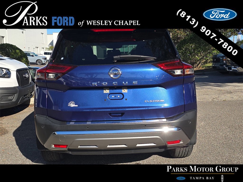 Used 2021 Nissan Rogue Platinum image 4