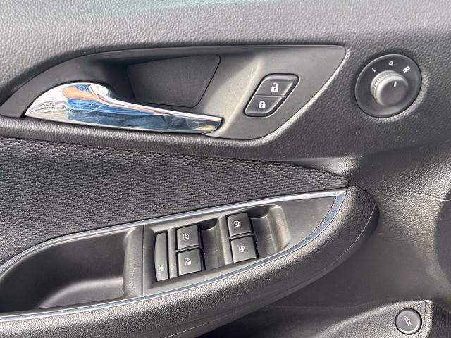 Used 2019 Chevrolet Cruze LT w/ Convenience Package FWD image 14