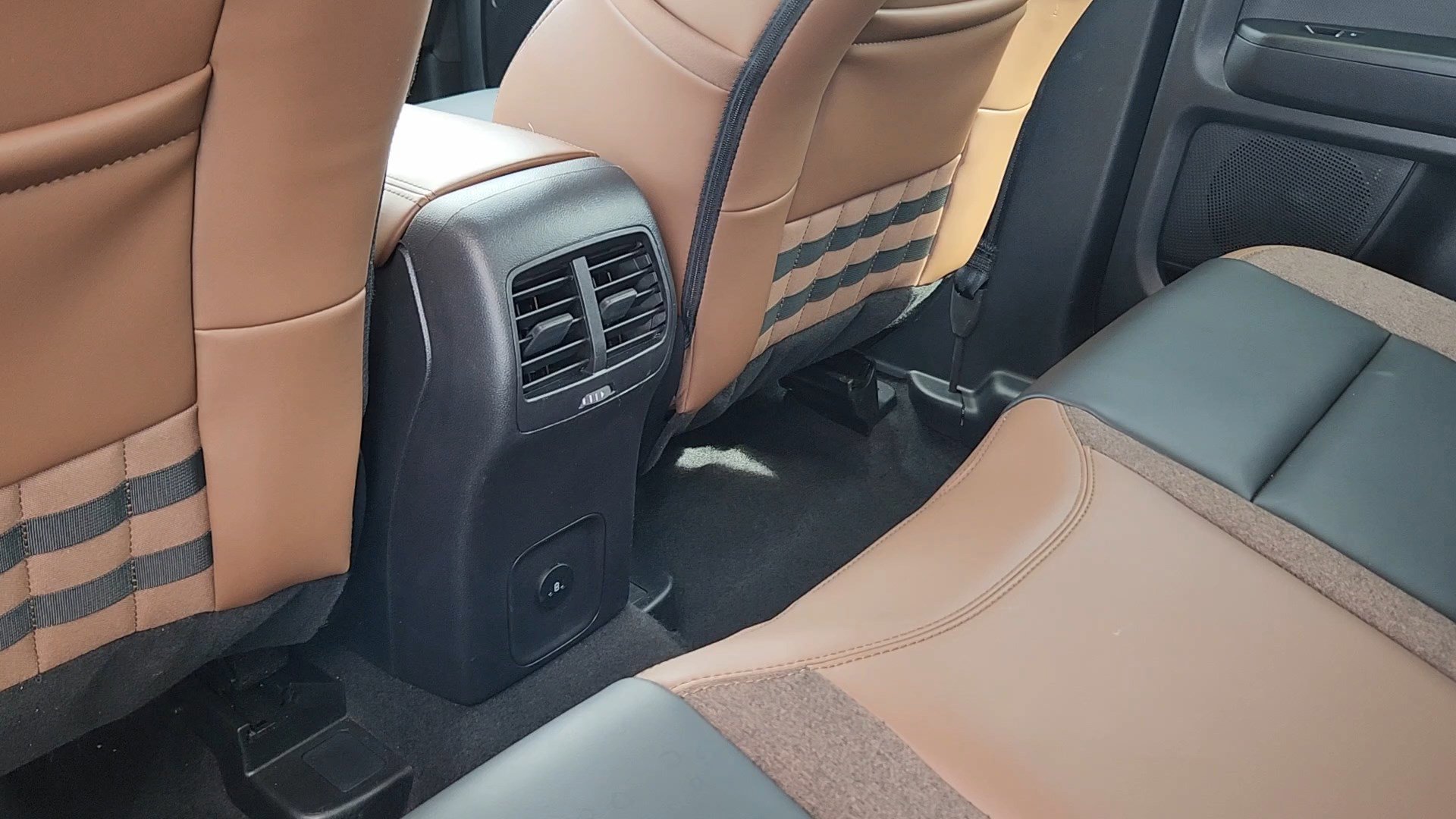 Certified 2025 Ford Bronco Sport Outer Banks image 17