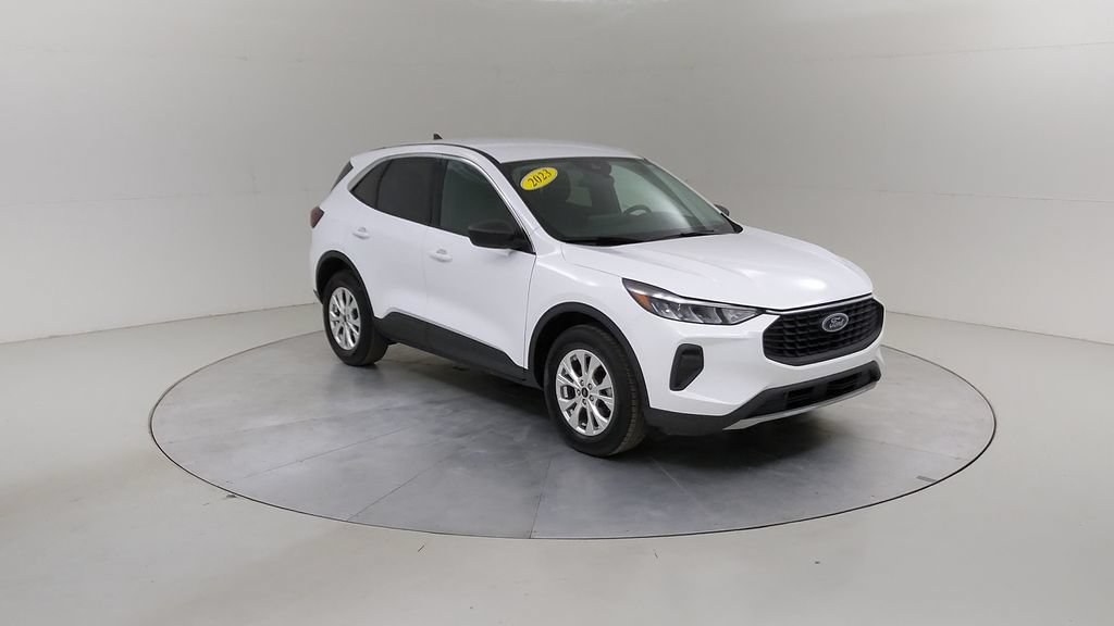 Certified 2023 Ford Escape Active w/ Tech Pack #1 AWD/4WD image 4