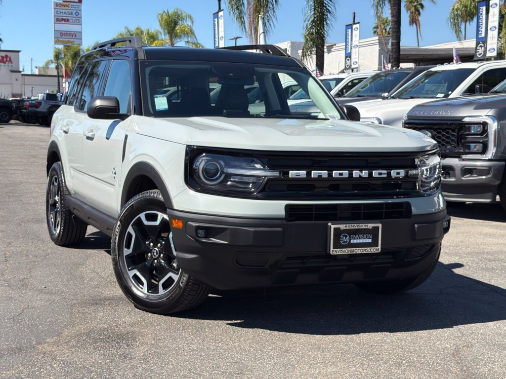 Certified 2022 Ford Bronco Sport Outer Banks w/ Tech Package AWD/4WD image 3
