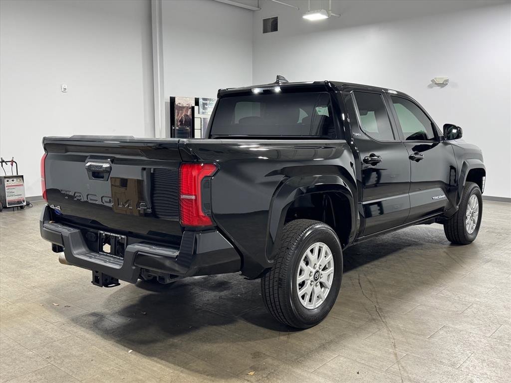 Used 2024 Toyota Tacoma SR5 image 4