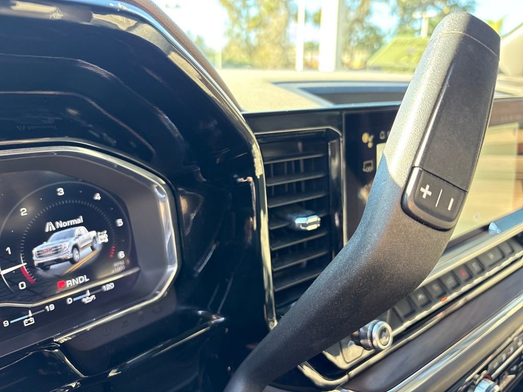 Used 2024 GMC Sierra 1500 SLT image 27