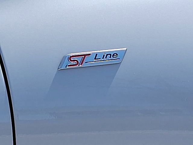 Certified 2025 Ford Escape ST-Line w/ Equipment Group 301A image 25