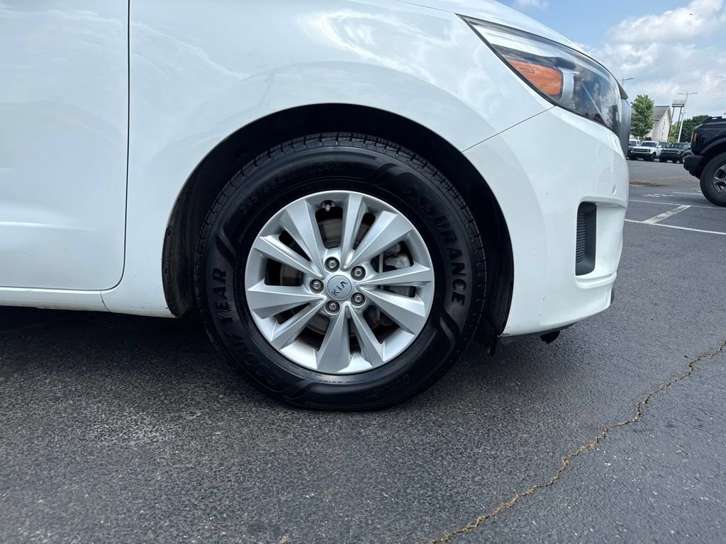 Used 2018 Kia Sedona LX w/ LX Essentials Premium Package FWD image 41