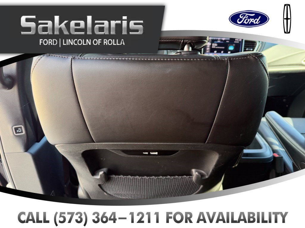 Used 2025 Chrysler Pacifica Select FWD image 35